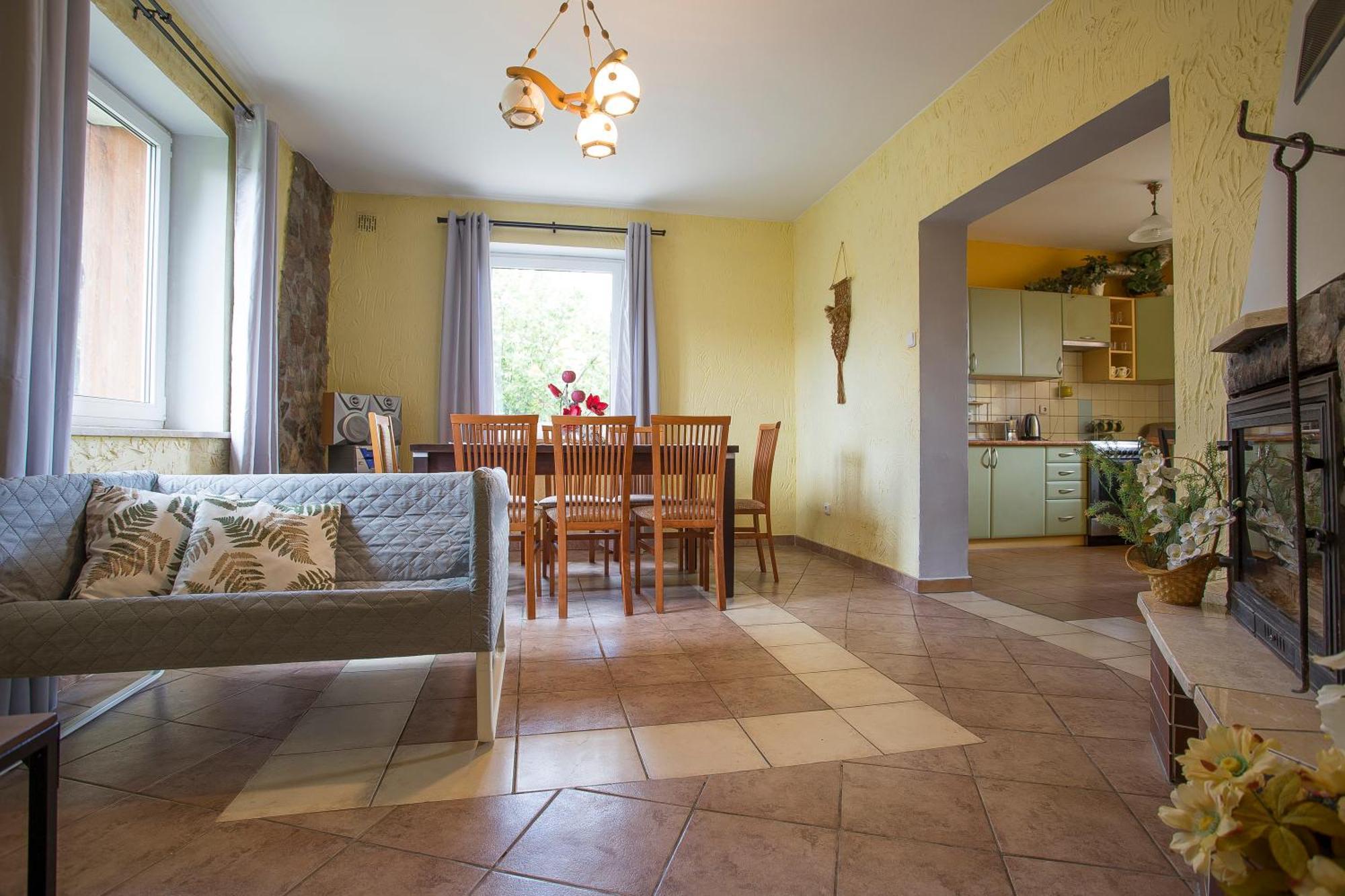 Happy Bison - A 5 Bedroom House With A Garden Białowieża Extérieur photo